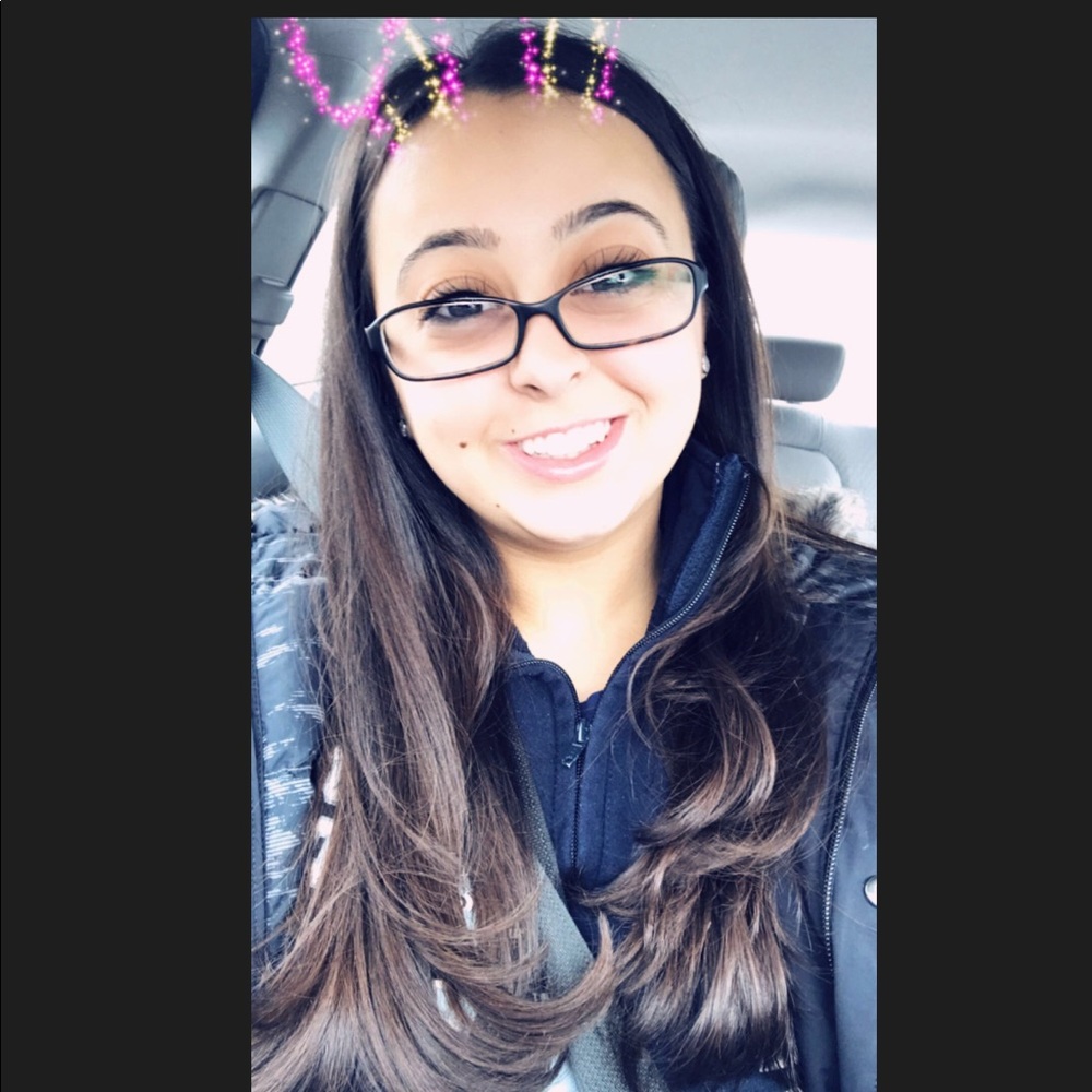 Meet your Posher, Nunzia